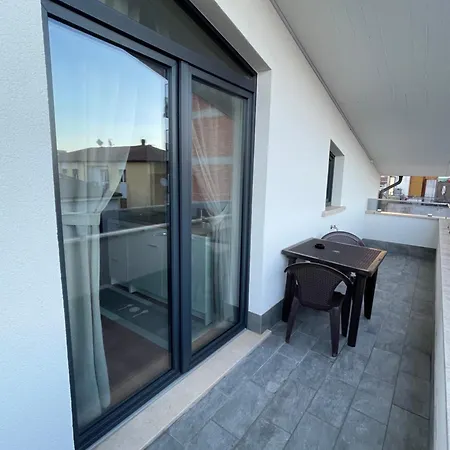 Apartament Binario Calmo Al 49